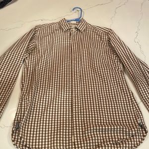 J crew casual small button down shirt.  Brown and white checkered